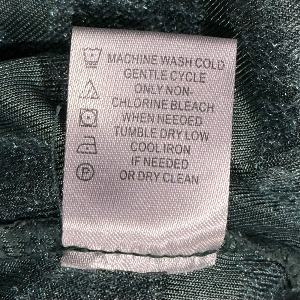 Grace & Lace Green Floral Velvet Mock Neck Long Sleeve Top (XS) - Picture 11 of 11